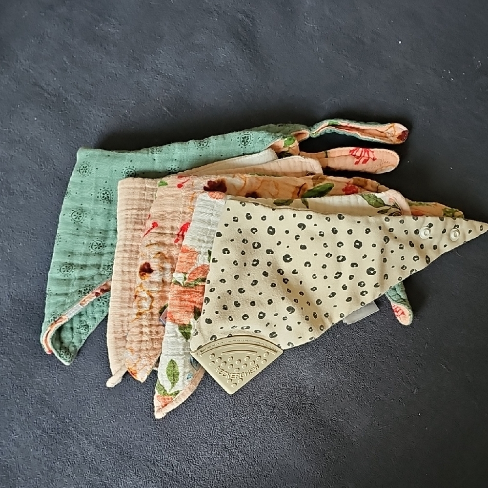 Baby Girl Floral and Polka Dot Bandana Bibs